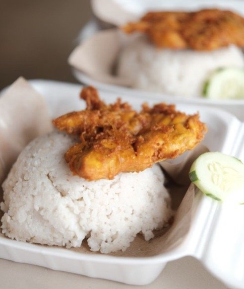 Nasi Ayam Kremes
